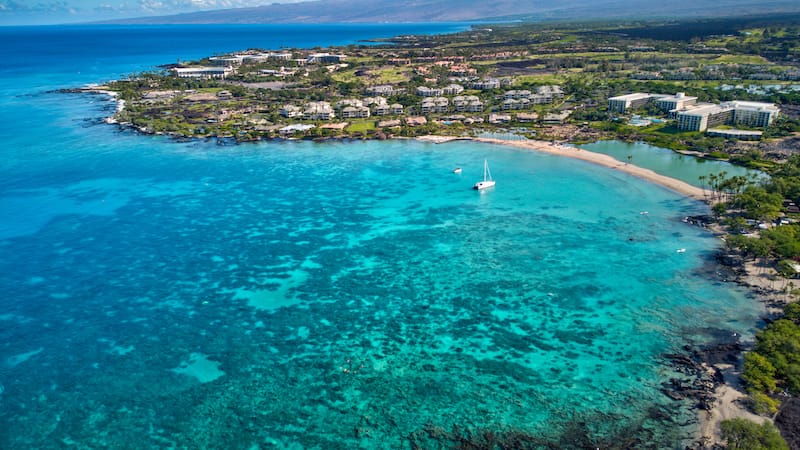 Anaeho'omalu Beach