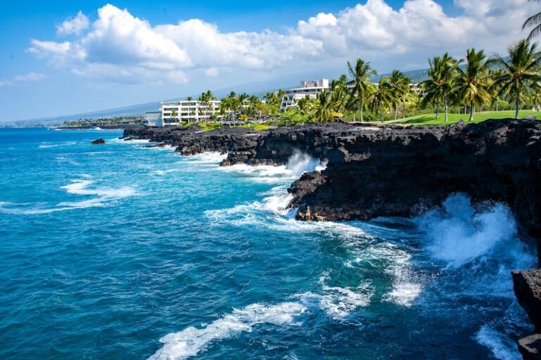 is october a good time to visit kona hawaii