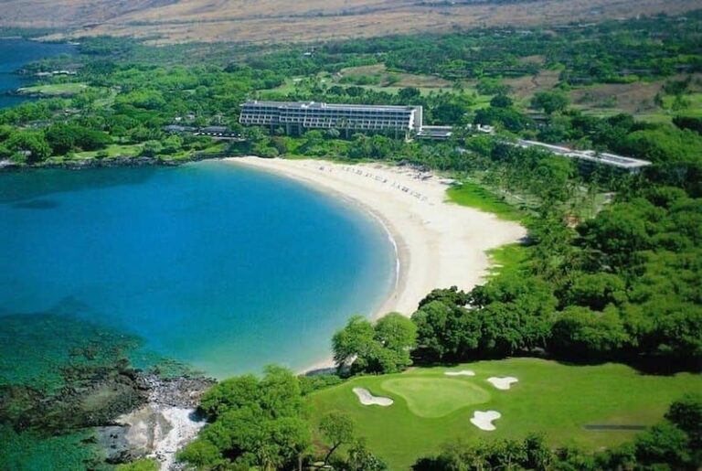 4 of the Best Big Island Golf Courses Worth Playing (Hawaii)