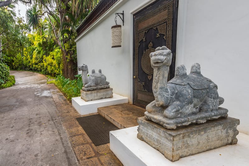 Shangri La Museum - Phillip B. Espinasse - Shutterstock.com