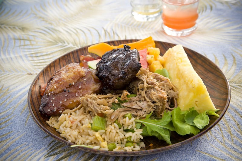 Hawaiian luau food