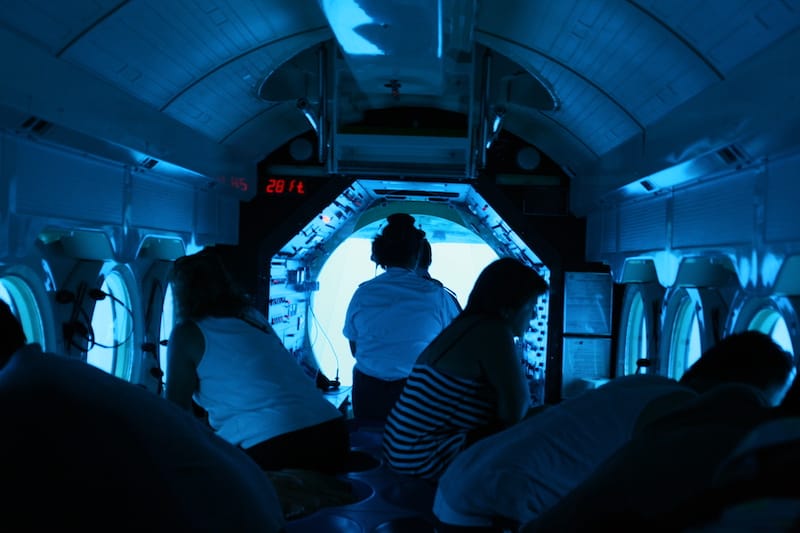 Atlantis Submarine in Hawaii - By Leonard G. - Own work, Public Domain