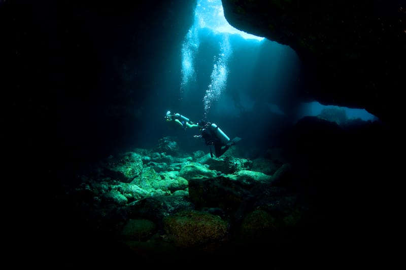 Scuba diving in Kona