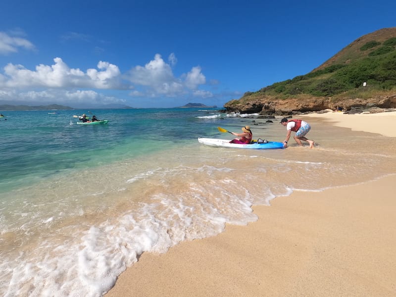 Leaving the Mokes back for Kailua