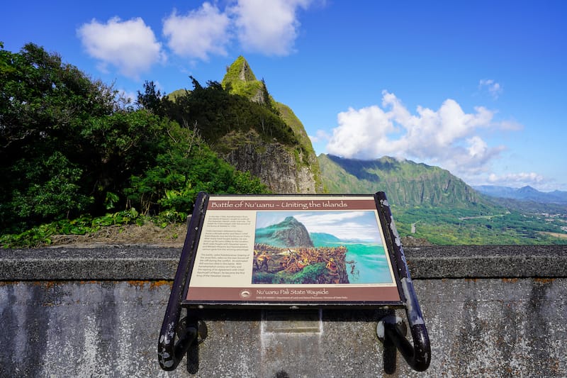 Nu’uanu Pali Lookout views