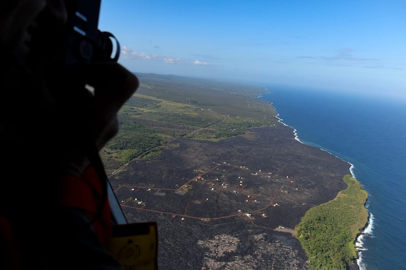 Seeing Hawaii Volcanoes National Park by helicopter