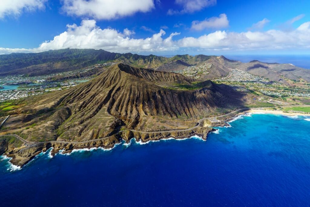 7 Best Oahu Helicopter Tours to Consider (for Epic Views!)