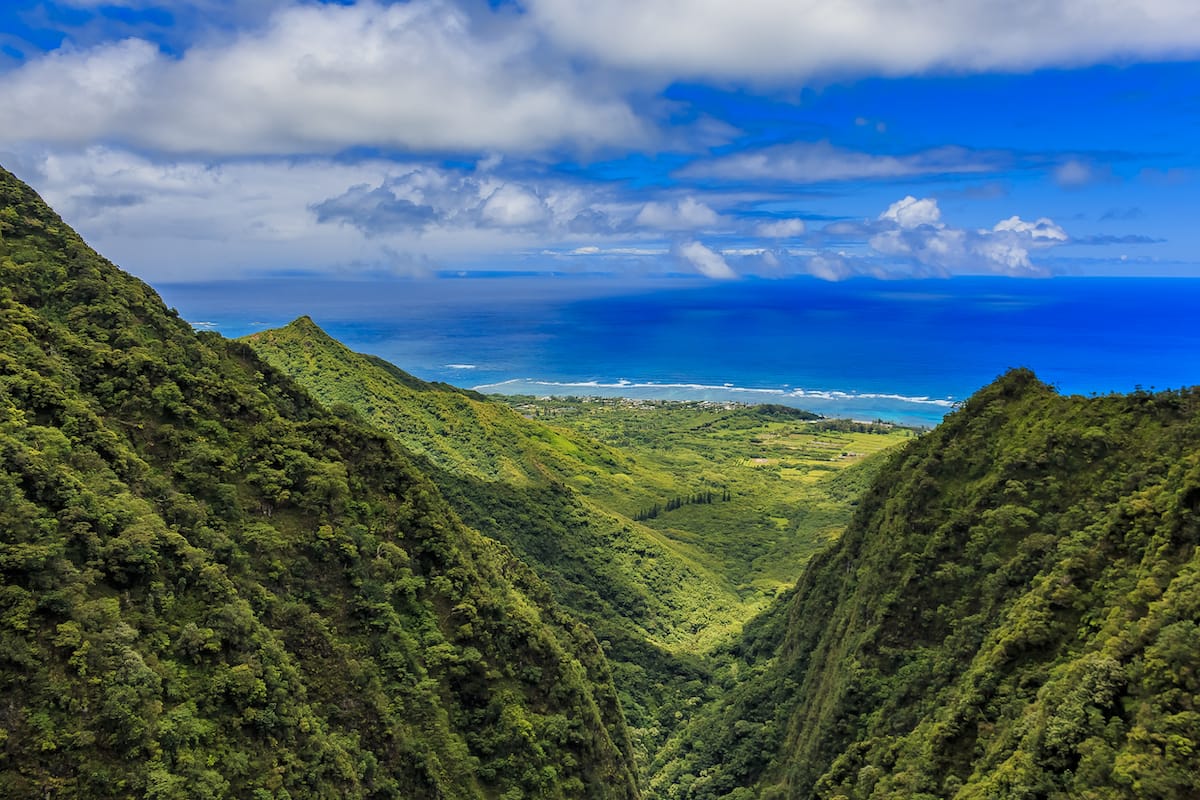 Lush Oahu scenery from above
